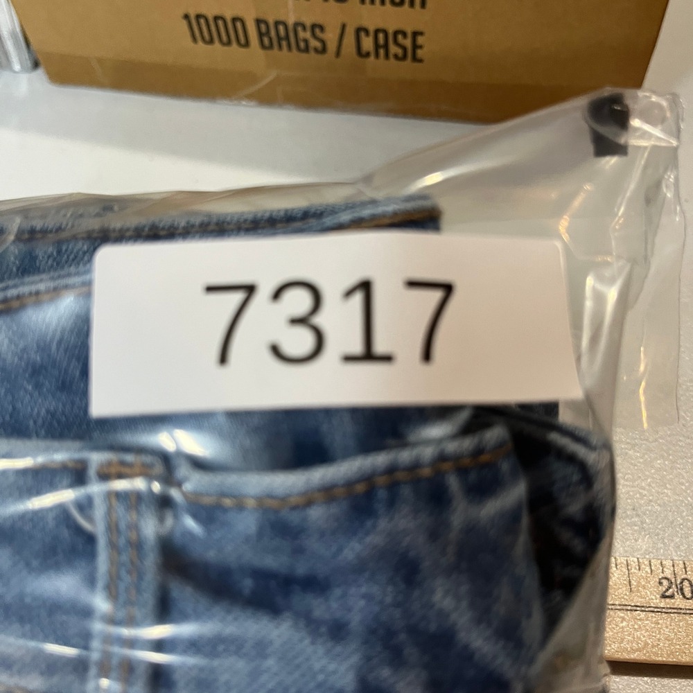 Old Navy Jeans Womens 10 Blue Power Straight High Rise Distressed Ripped - Picture 8 of 9